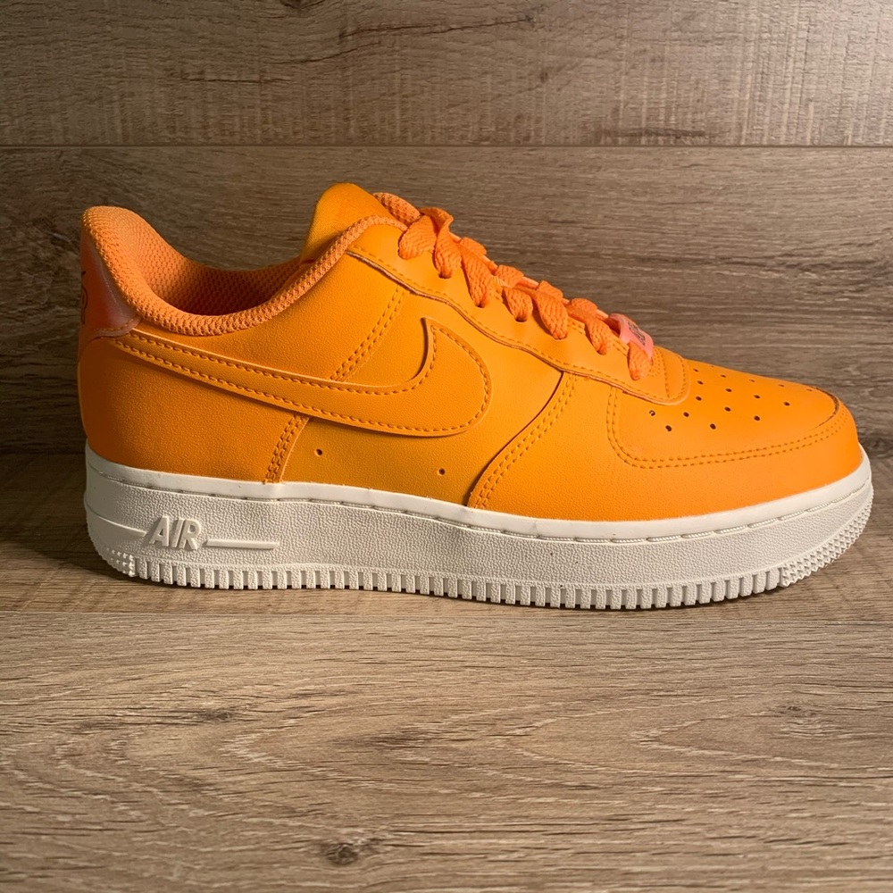 Womens Air Force 1 ‘07 Essentials ‘Orange Peel’ - Picture 2 of 6